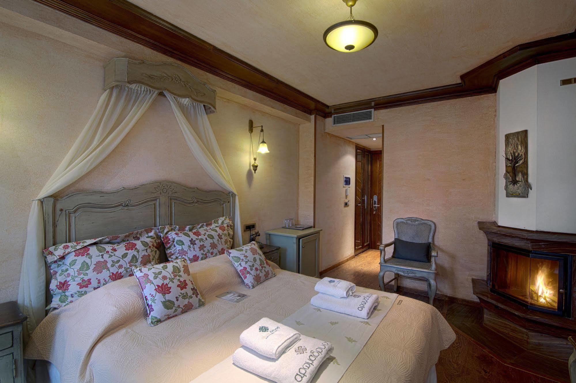 Aroma Dryos Spa & Eco Hotel Metsovo Luaran gambar